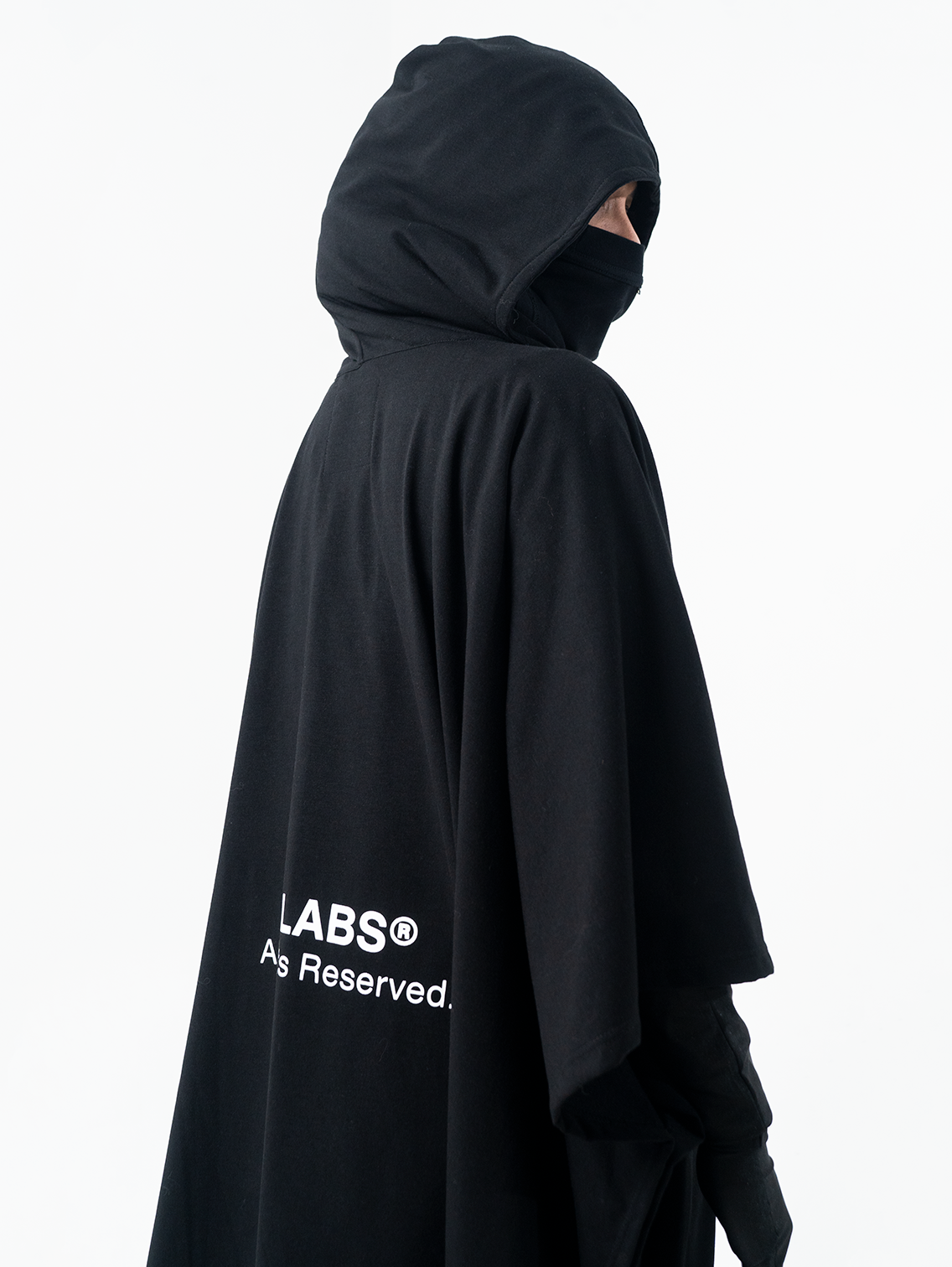 YB Labs - Wearable Blanket Shinobi Black